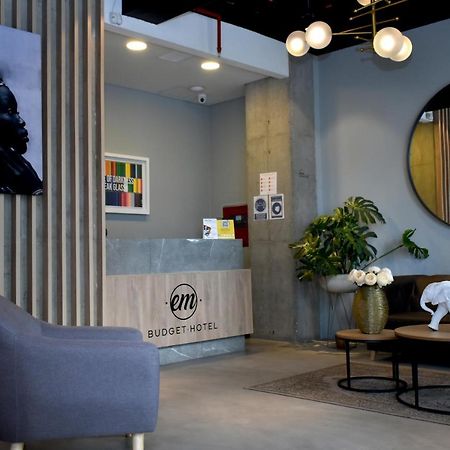 EM Budget Hotel Corferias Bogotá Eksteriør billede