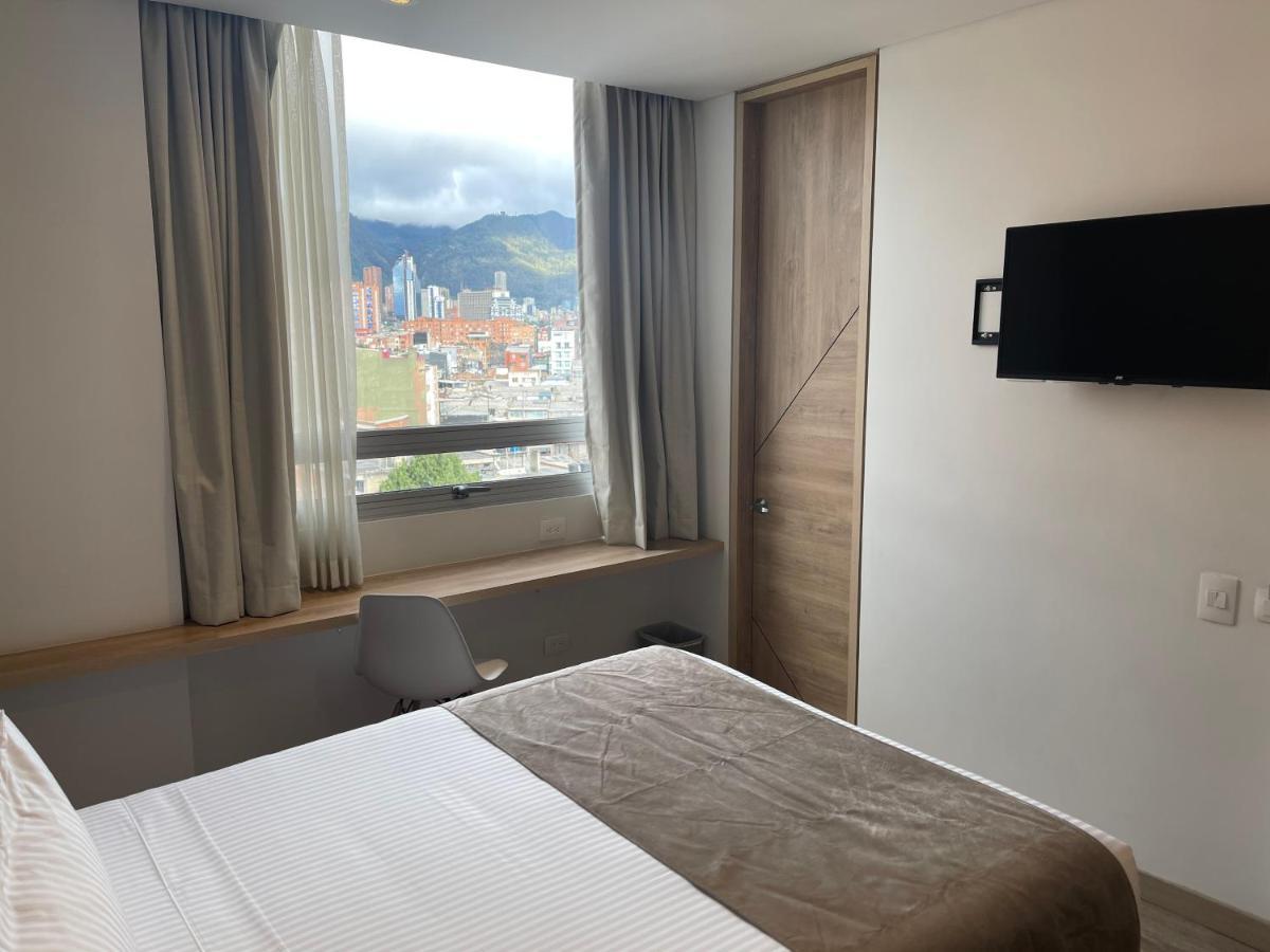EM Budget Hotel Corferias Bogotá Eksteriør billede