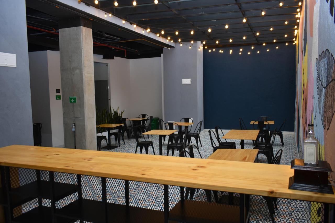 EM Budget Hotel Corferias Bogotá Eksteriør billede