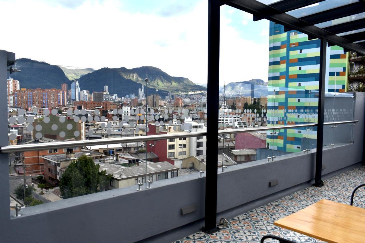 EM Budget Hotel Corferias Bogotá Eksteriør billede
